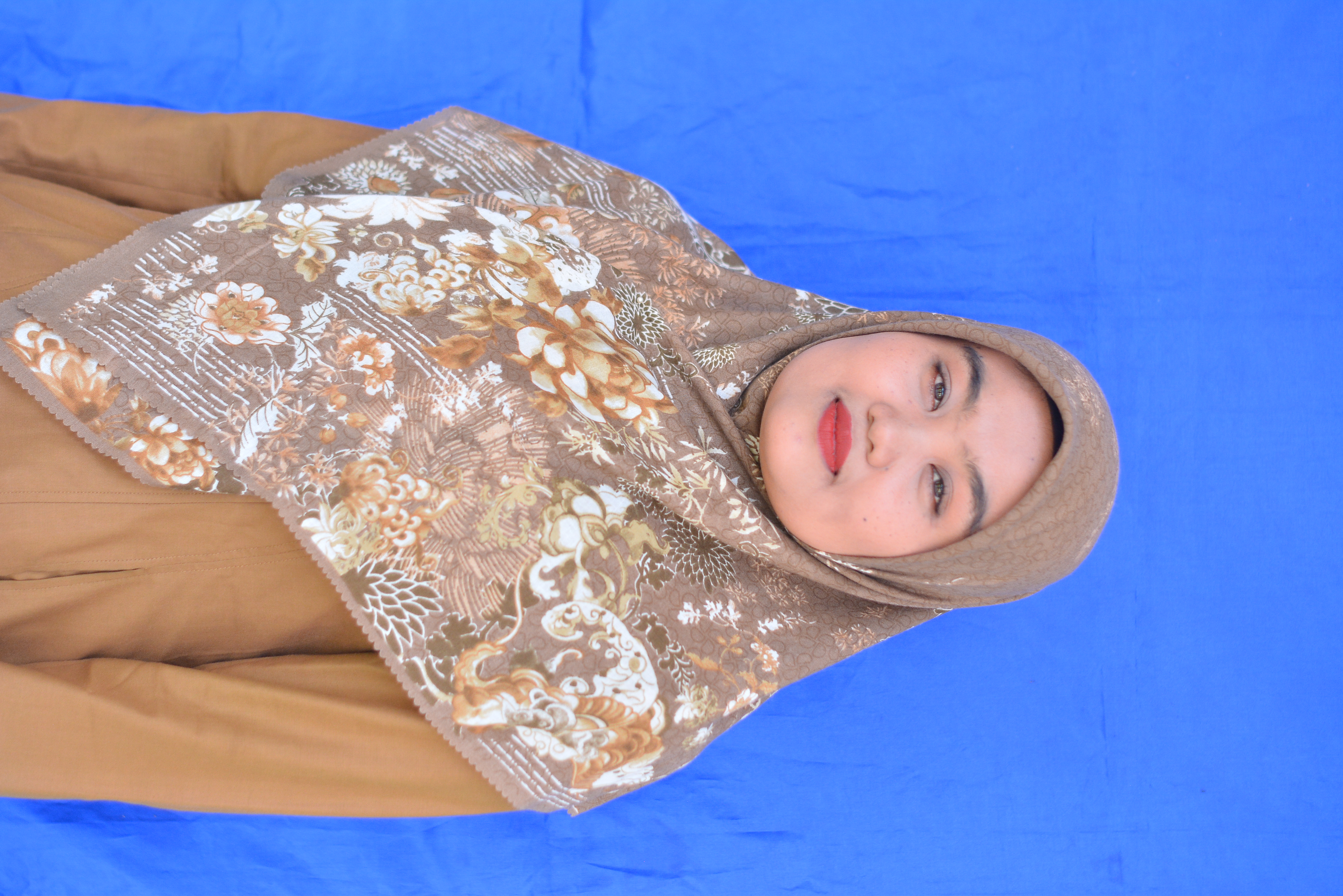 <center>STAFF KURIKULUM<br>ISRA DINA, S.Pd</center>